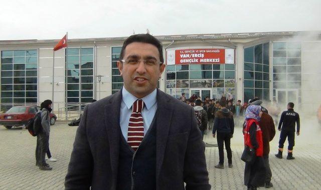 Öğrencilere deprem ve yangın söndürme eğitimi