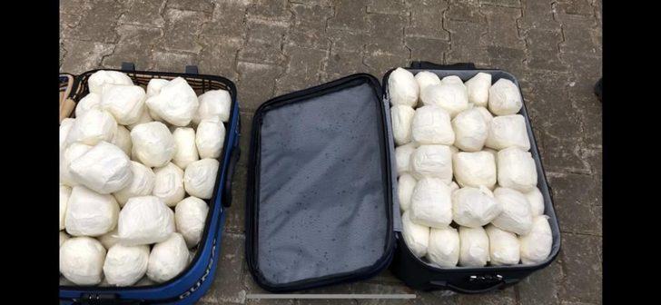 Van’da 2 valiz içerisinde 55 kilo eroin ele geçirildi G4