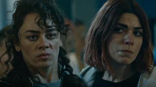 Avlu dizisinde Deniz'in Kudret ve Azra ile büyük savaşı başladı! Avlu 25. son bölüm izle!