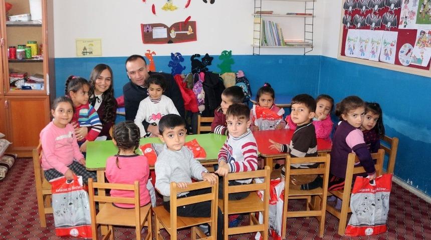 Ağrı&rsquo;da minik kalplere dokunulacak