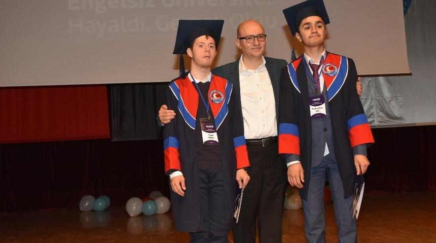 Engelli &Ouml;ğrencilerin Kep Sevinci