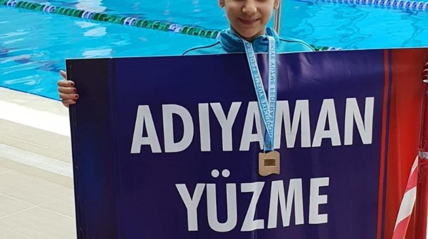 Y&uuml;zmede birinci oldu