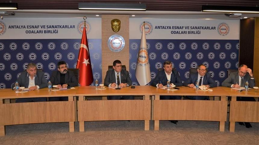 Kamyoncuların talepleri masaya yatırıldı