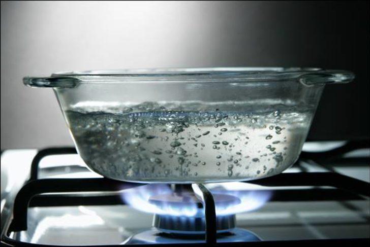 Doğru bilinen yanlışlar! Telefonu şarjı bitmeden şarj ederseniz... G4