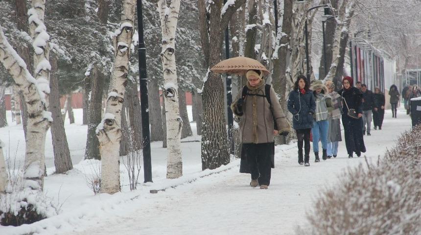 T&uuml;rkiye&rsquo;nin en soğuk ili Kars oldu