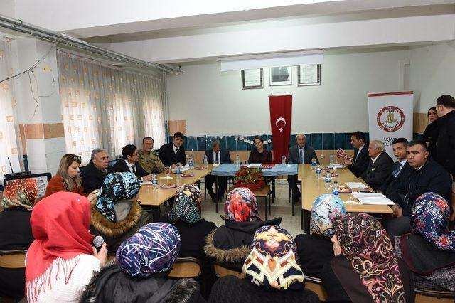 Vali Kocabıyık köy ziyaretlerine başladı