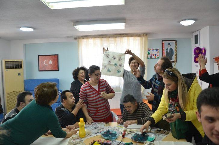 Kuşadası’nda Engelliler Köyü’nde baskı atölyesi G2