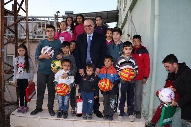 Başkan Ergün Yumruklar Mahallesinde vatandaşlarla buluştu