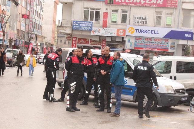 Niğde'de silah sesleri polis alarma geçirdi