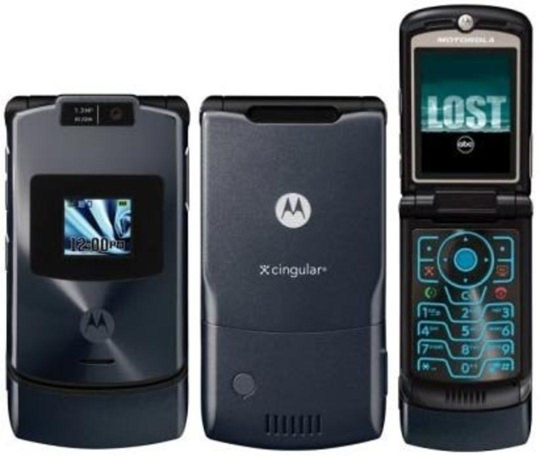 Рейзер в3 моторола. Motorola RAZR v3. Motorola RAZR v3xx. Motorola RAZR v3i Purple. Моторола рейзер v3.