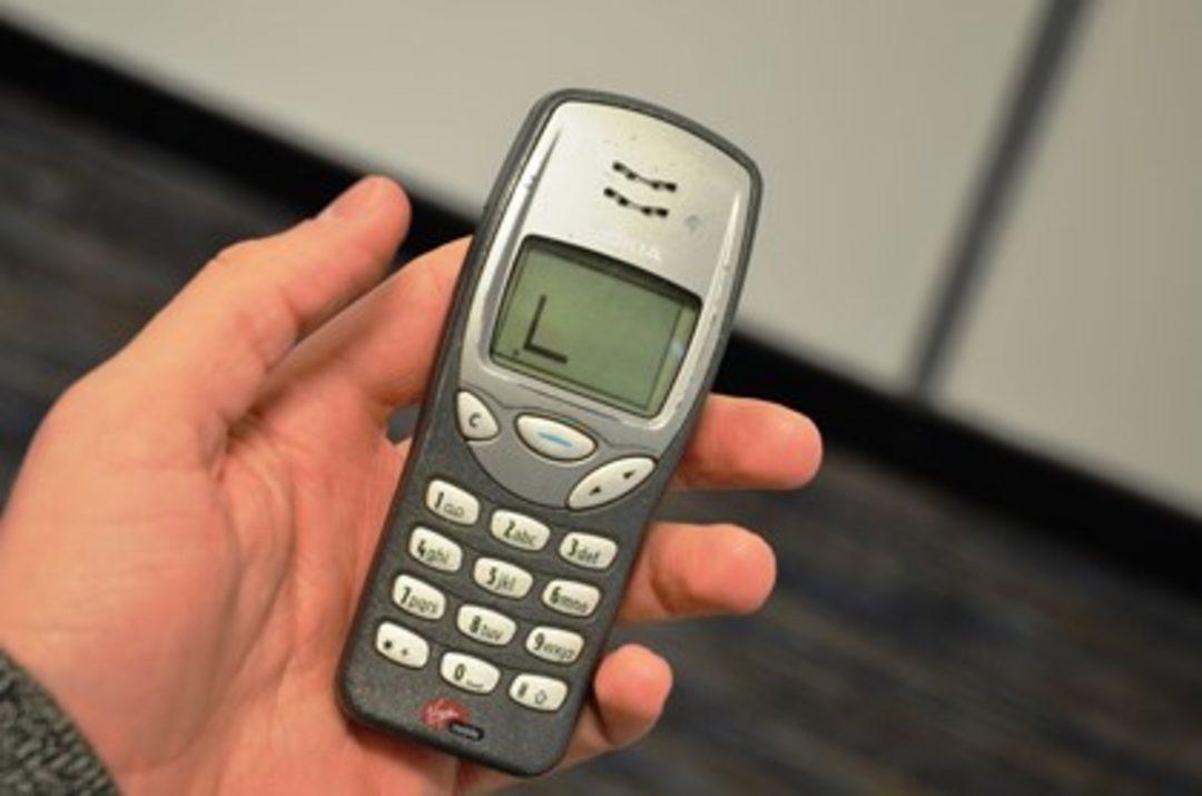 Nokia 3210 4g. Nokia 3210 1999. Телефон Nokia 3210. Nokia 3210 змейка.