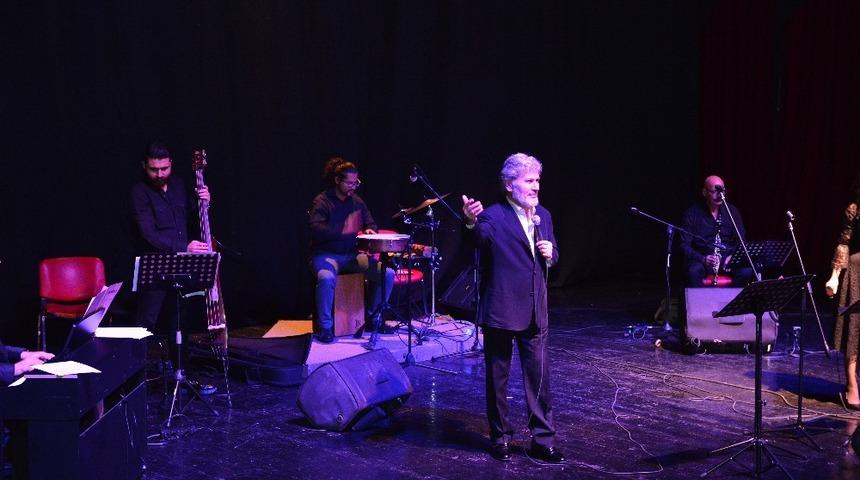 Avcılar k&uuml;lt&uuml;r sanatla nefes alıyor