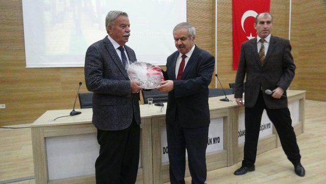 Başkan Küçük, kariyer günlerine konuk oldu