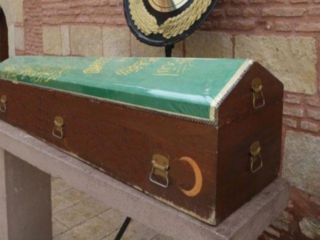 R&uuml;yada tabut g&ouml;rmek