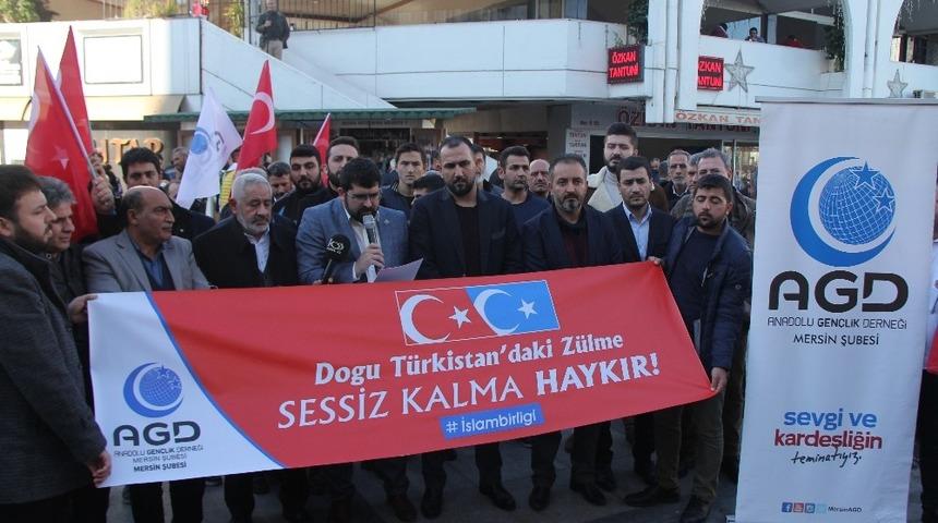 Mersin&rsquo;den &Ccedil;in&rsquo;in Doğu T&uuml;rkistan zulm&uuml;ne tepki