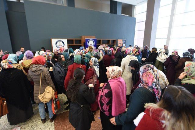 Şahinbey Belediyesi GAİF standına yoğun ilgi