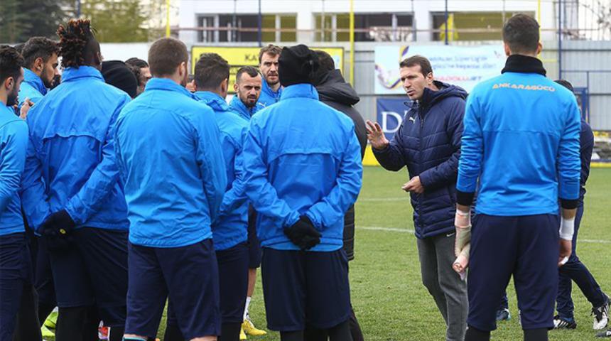 MKE Ankaragücü 'dil problemini' çözdü