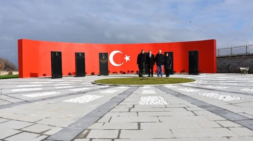 Hasan Mevsuf Şehitliği&rsquo;nde restorasyon &ccedil;alışmaları s&uuml;r&uuml;yor