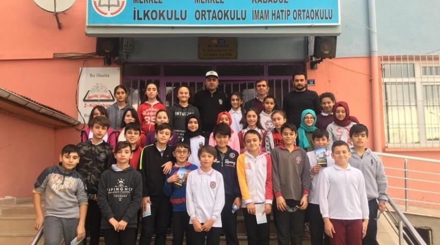 &Ouml;ğrencilere trafik eğitimi verildi