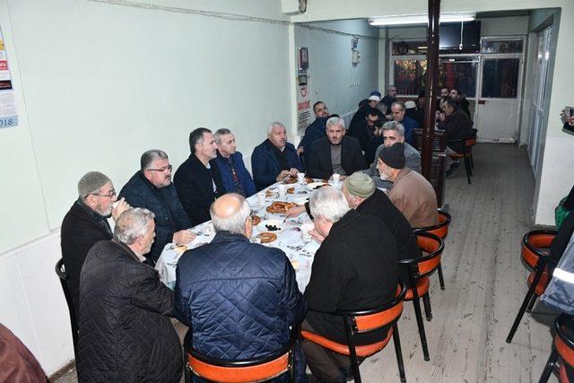 Bereket sofrası Süleymaniye Cami’inde kuruldu