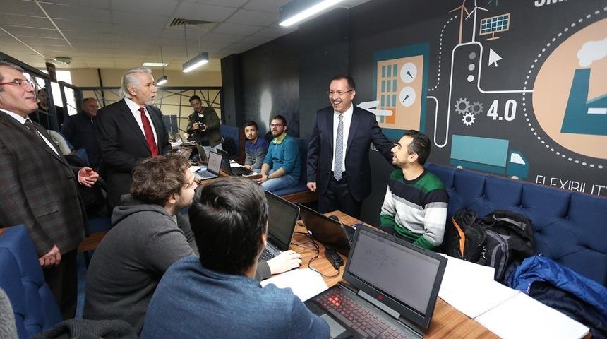 PA&Uuml;&rsquo;de konforlu eğitim &ccedil;alışması