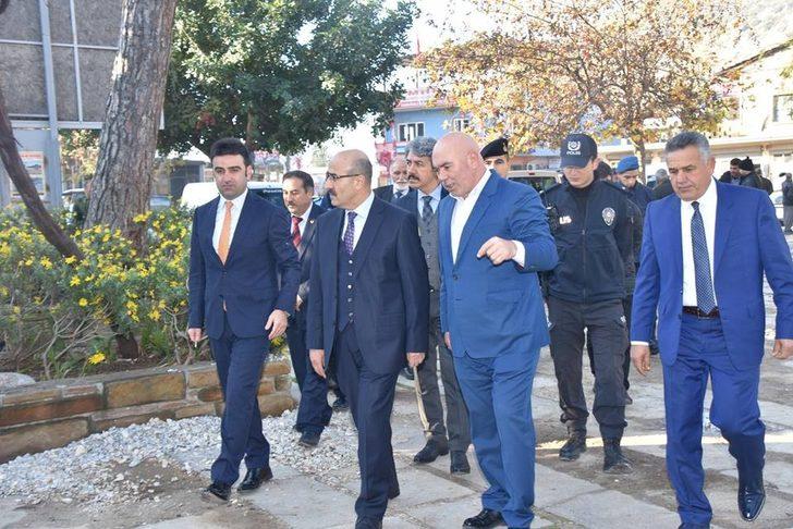Vali Demirtaş Karaisalı’yı ziyaret etti G5