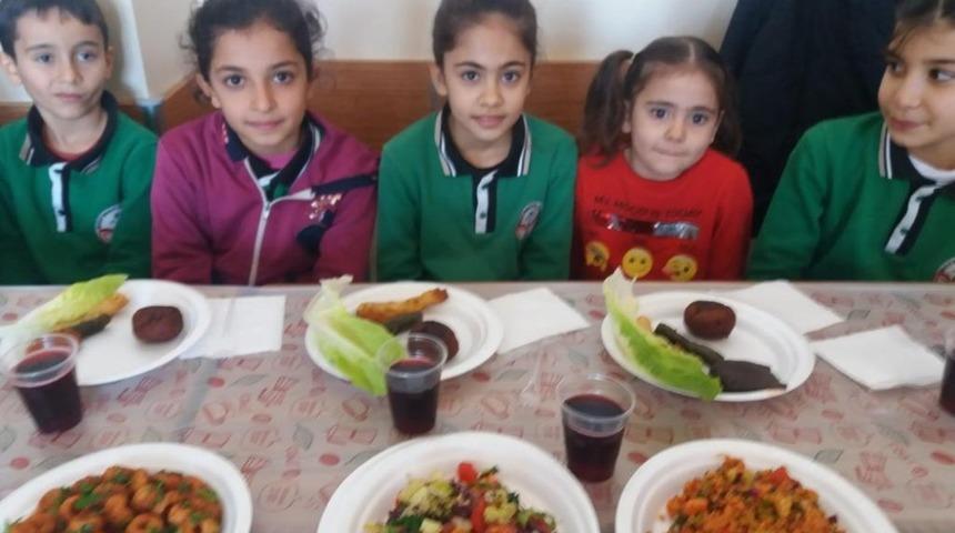 Nizip&rsquo;te ilk okul &ouml;ğrencileri yerli malı haftasını kutladı