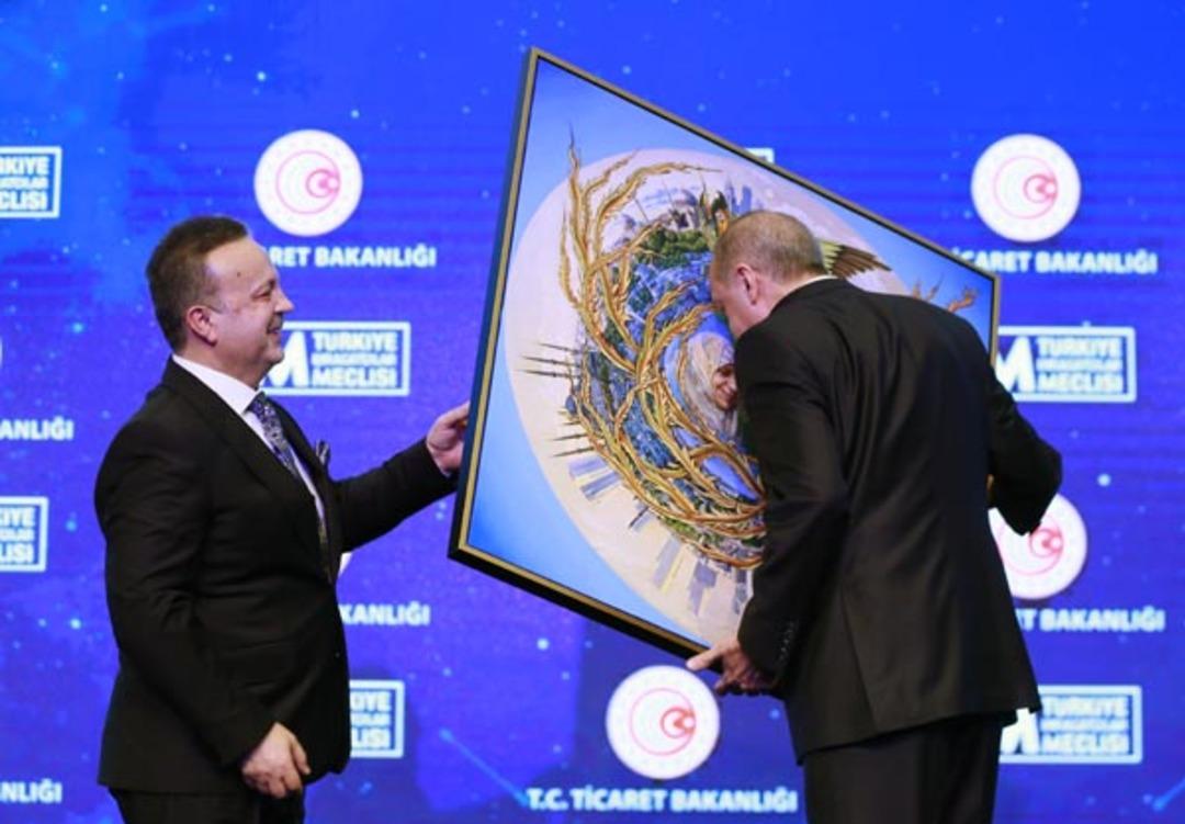 &Ouml;d&uuml;l t&ouml;reninde duygusal anlar! G&ouml;r&uuml;r g&ouml;rmez &ouml;pt&uuml;