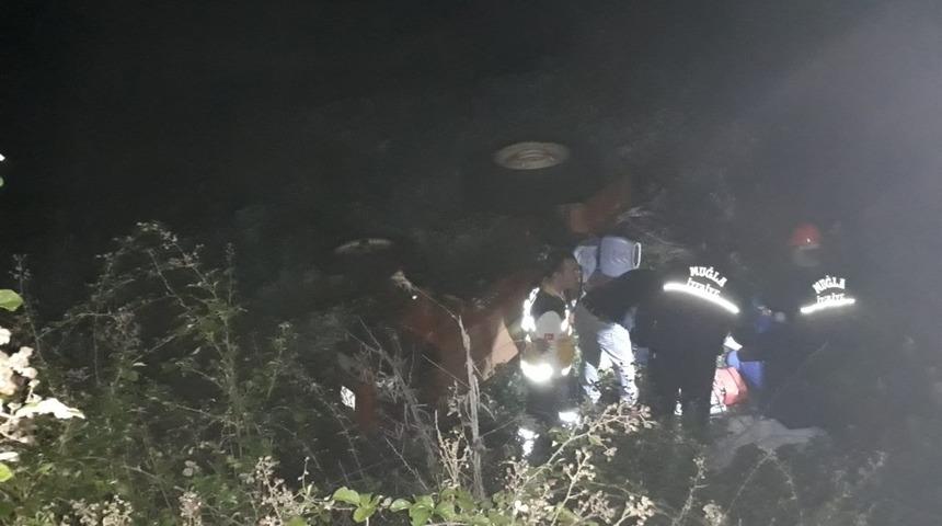 Marmaris&rsquo;te trakt&ouml;r şarampole yuvarlandı: 1 &ouml;l&uuml;