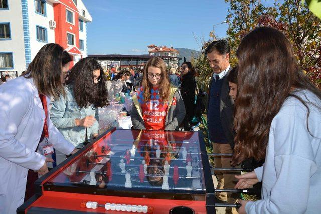 Muğla’da Mehmetçik ve öğrenciler yararına kermes