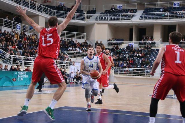 Denizli Basket Söğütsen Seramik’i 102-63 mağlup etti