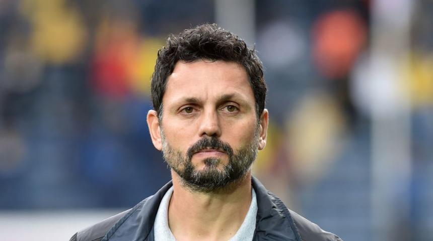 Erol Bulut: Fenerbah&ccedil;e'den teklif almadım, Almanya ve T&uuml;rkiye'den teklif gelirse yazı tura atacağım