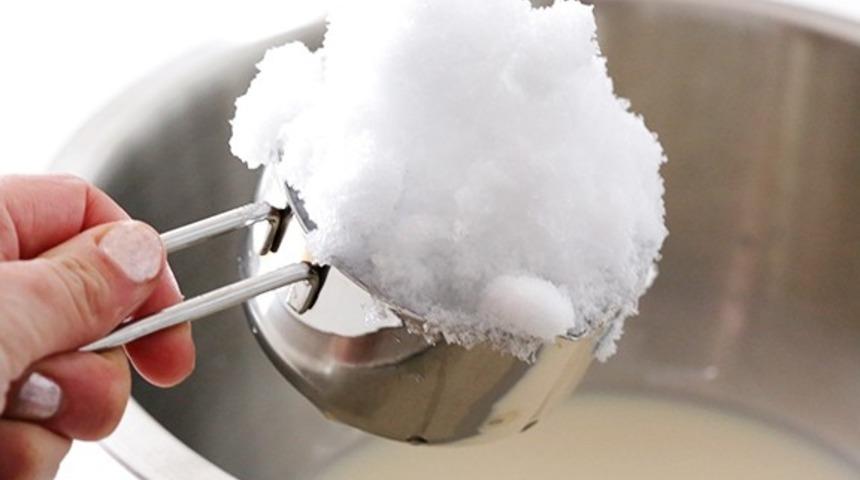 Sadece Oynamakla Kalmadık: Dünyanın Birçok Yerinden Kar Yeme Çeşitleri