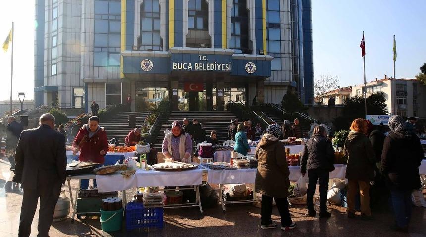 &Uuml;retici ve t&uuml;ketici Buca&rsquo;da buluştu