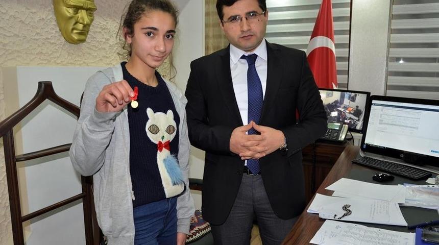 Beyt&uuml;şşebap&rsquo;ta &rsquo;Okumak Altındır&rsquo; projesi meyvesini verdi