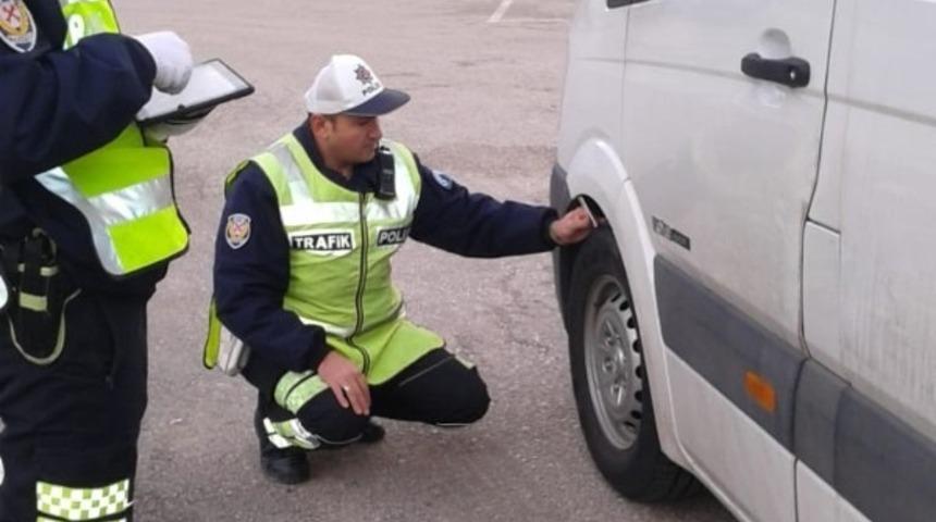 Amasya polisinden kış lastiği denetimi
