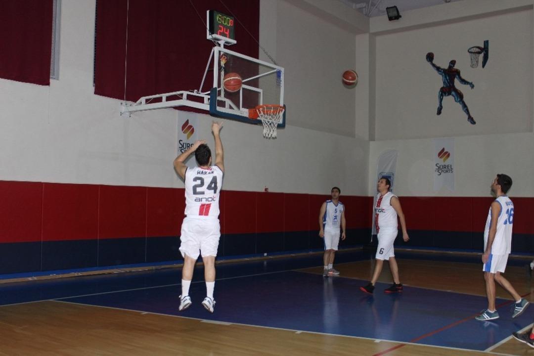 ESO 50.Yıl &Ouml;zel Basketbol Turnuvası&rsquo;nın ilk karşılaşmalar ile başladı