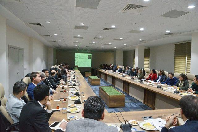 Uşak Üniversitesi’nde “Güdümlü Proje Arama” toplantısı