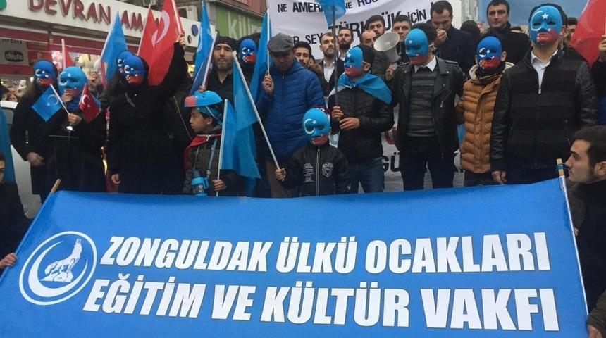 &Uuml;lk&uuml;c&uuml;lerden &Ccedil;in&rsquo;e &rsquo;Doğu T&uuml;rkistan&rsquo; tepkisi