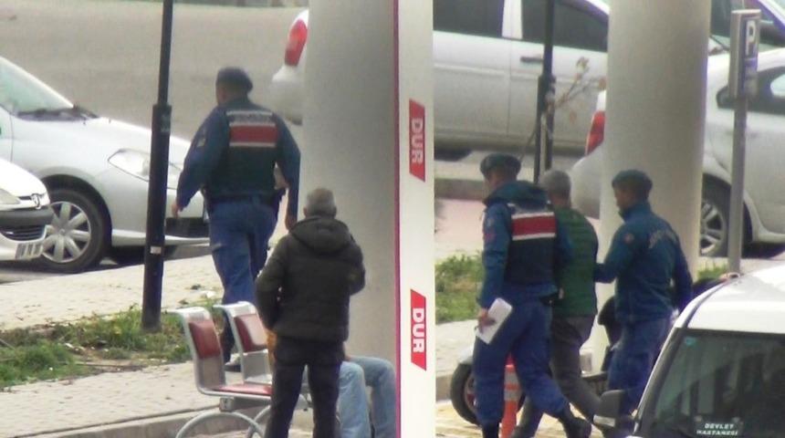 &Uuml;zerinden 6 tabanca ve 100 mermi &ccedil;ıktı