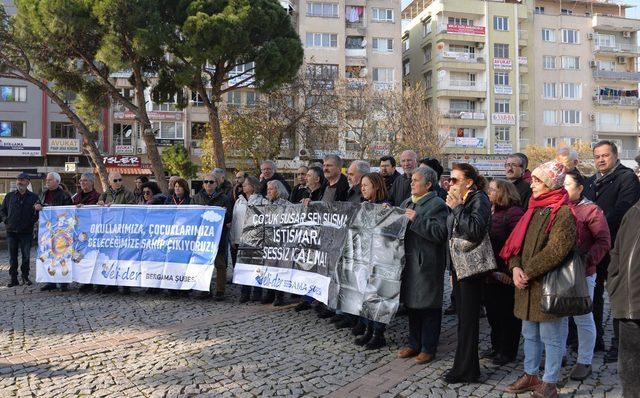 Dikili'deki yurtta 7 erkek çocuğa cinsel istismar davası başladı