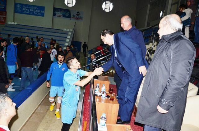 Palandöken Belediyespor ilk yarıyı lider tamamladı