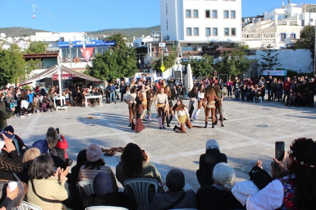 Nar Dugan kutlamaları renkli g&ouml;r&uuml;nt&uuml;ler oluşturdu