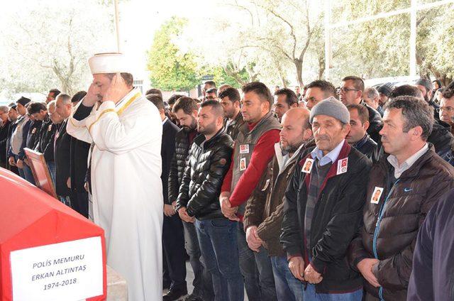 Kalp krizinden ölen polis memuru, törenle uğurlandı (2)