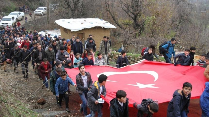 Ter&ouml;rden temizlenen dağlara doğa y&uuml;r&uuml;y&uuml;ş&uuml;