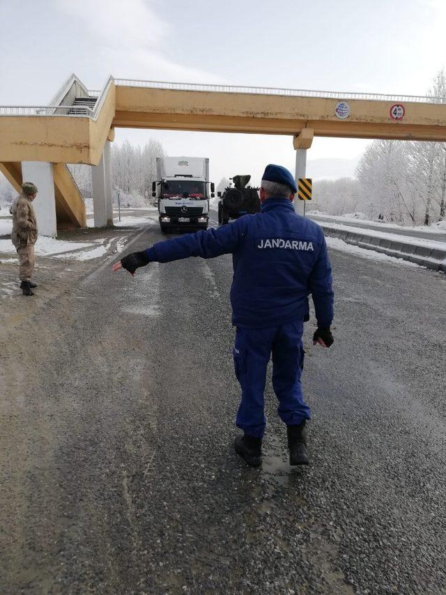 Jandarmadan ‘kış lastiği’ denetimi