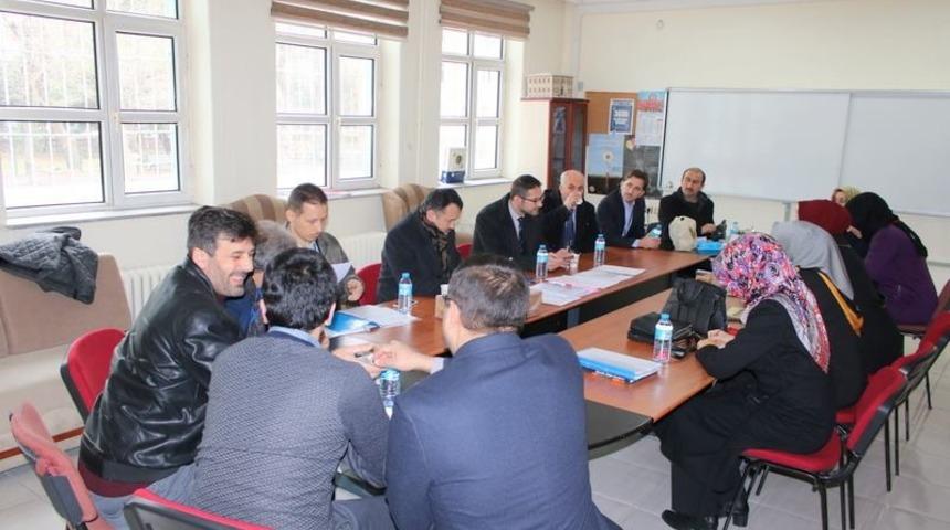 Bilgi yarışmasının birincileri umreye gidecek