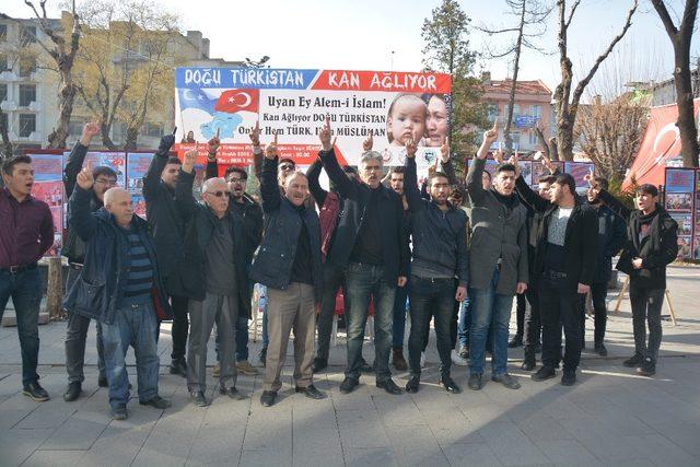 Alperen Ocakları’ndan Doğu Türkistan’ı anlatan fotoğraf sergisi