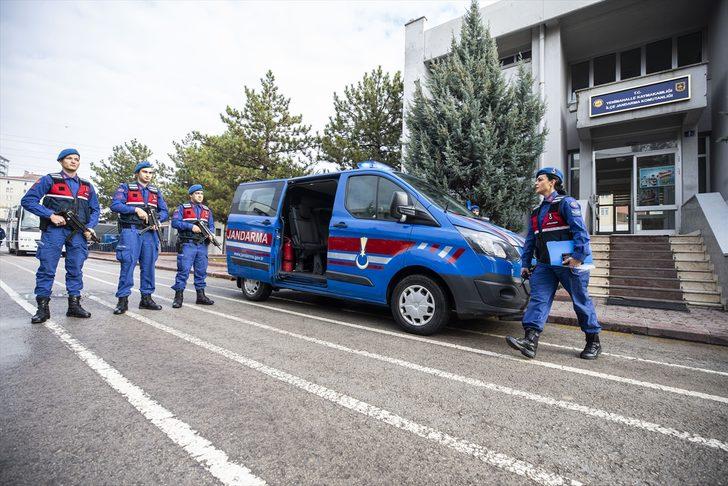 Jandarma hayali kadın halterciyi astsubay yaptı  G4