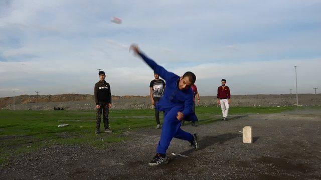 Pakistanlılar ve Afganların kriket keyfi